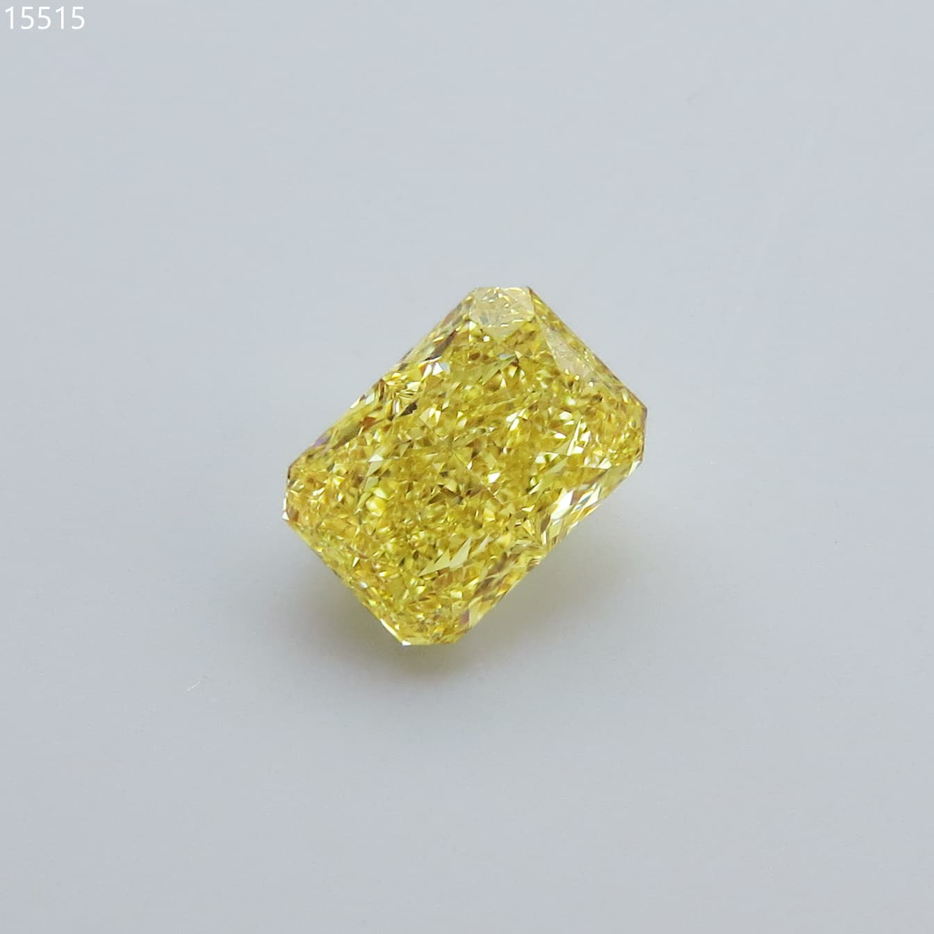 1.16 ct, FANCY INTENSE YELLOW, RADIANT, VVS2